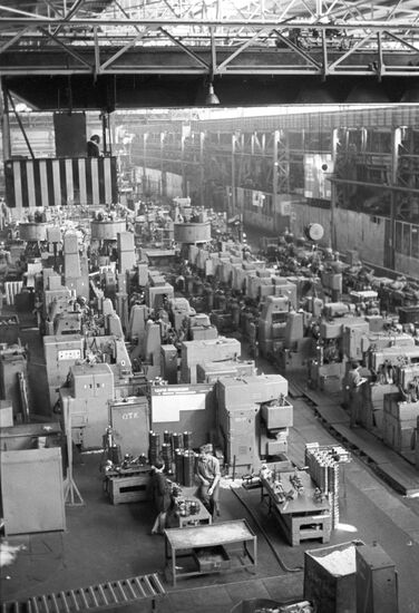 A tool workshop of the Kirov Dynamo Plant