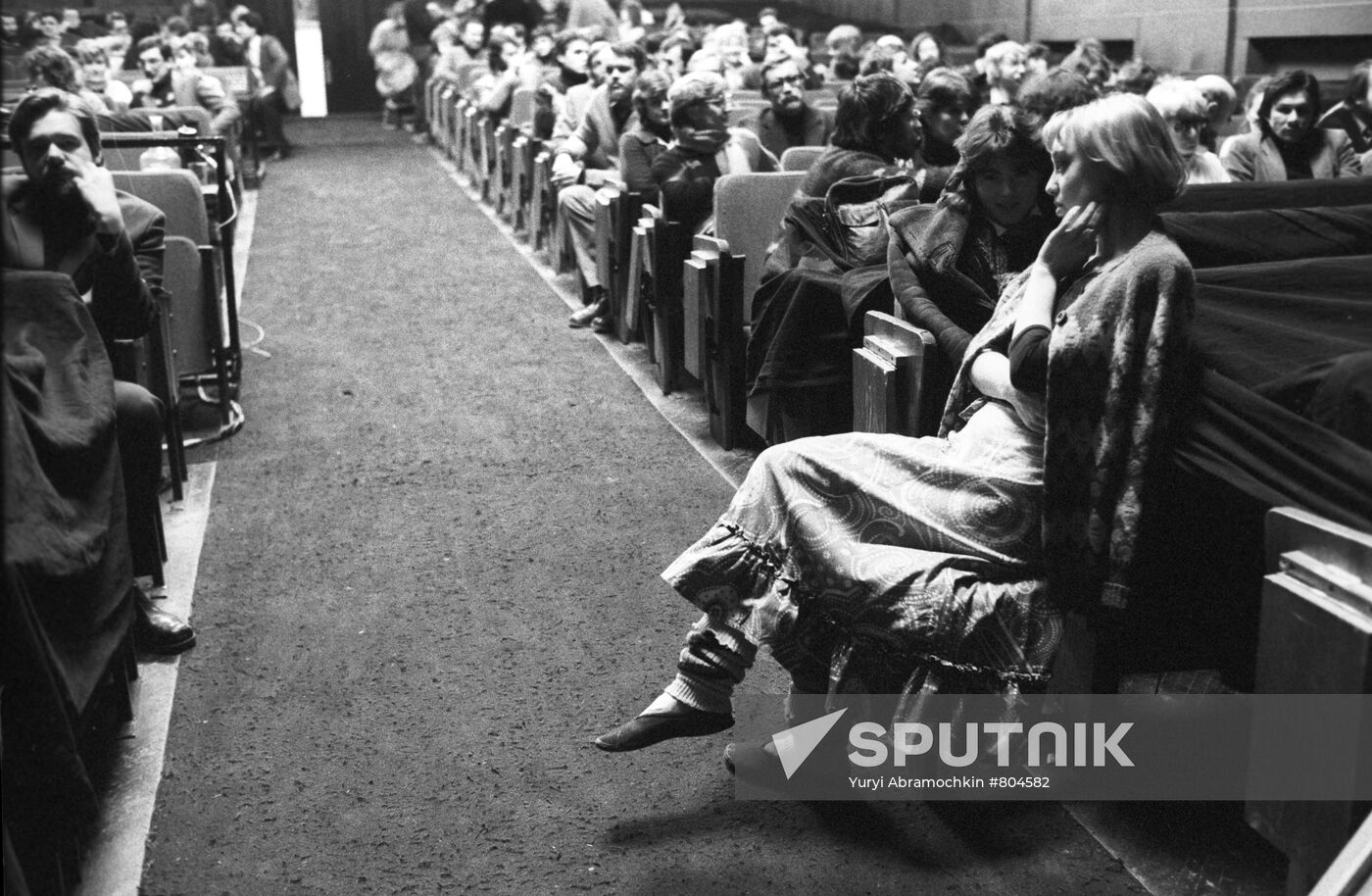 Lenkom Theater rehearsing The Juno and the Avos