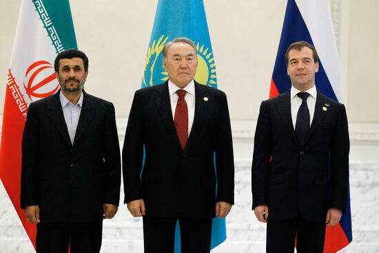 Dmitry Medvedev at Caspian states' summit in Baku