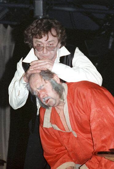 Oleg Vavilov and Vladimir Dolinsky