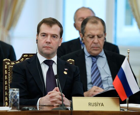 Dmitry Medvedev at Caspian states' summit in Baku