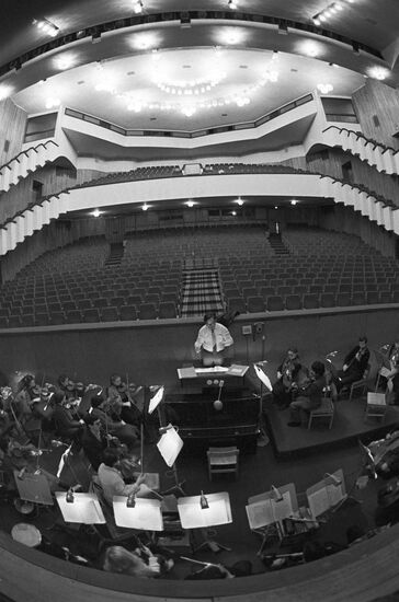 At rehearsal of Krasnoyarsk philharmonic orchestra