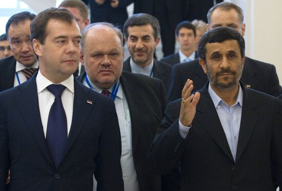 Dmitry Medvedev attends Caspian states' summit in Baku