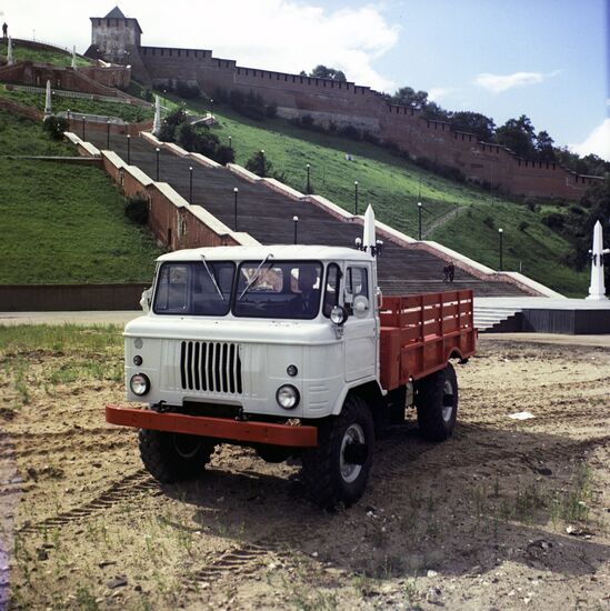 Truck