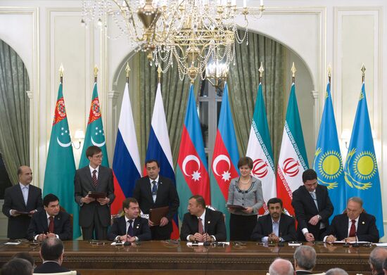 Dmitry Medvedev at Caspian states' summit in Baku