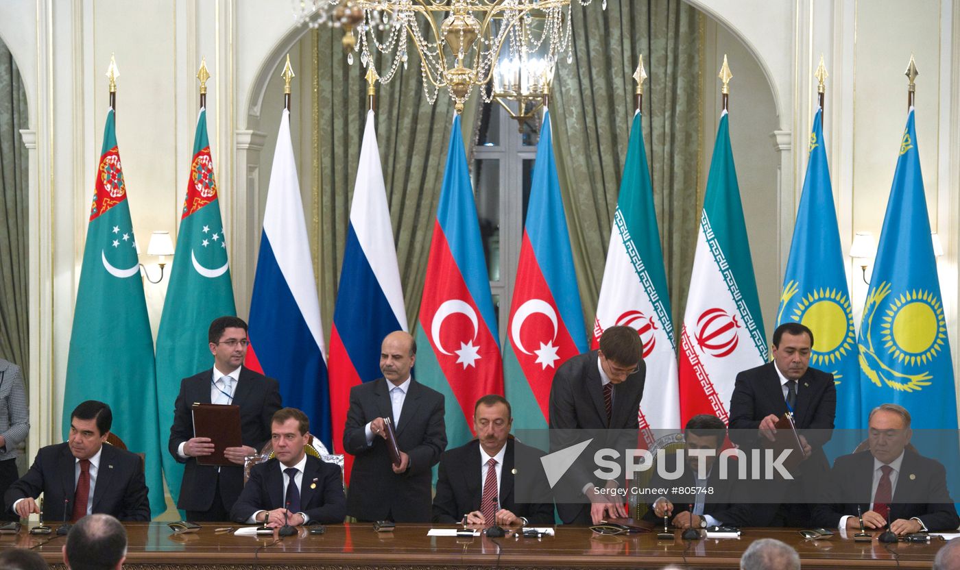Dmitry Medvedev at Caspian states' summit in Baku