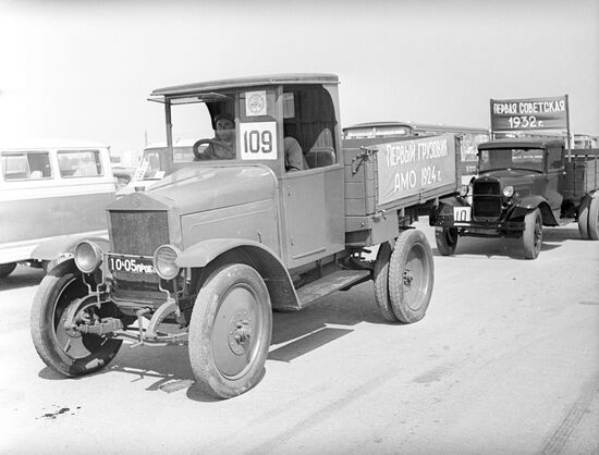 First Soviet truck AMO-F-15 produced in 1924