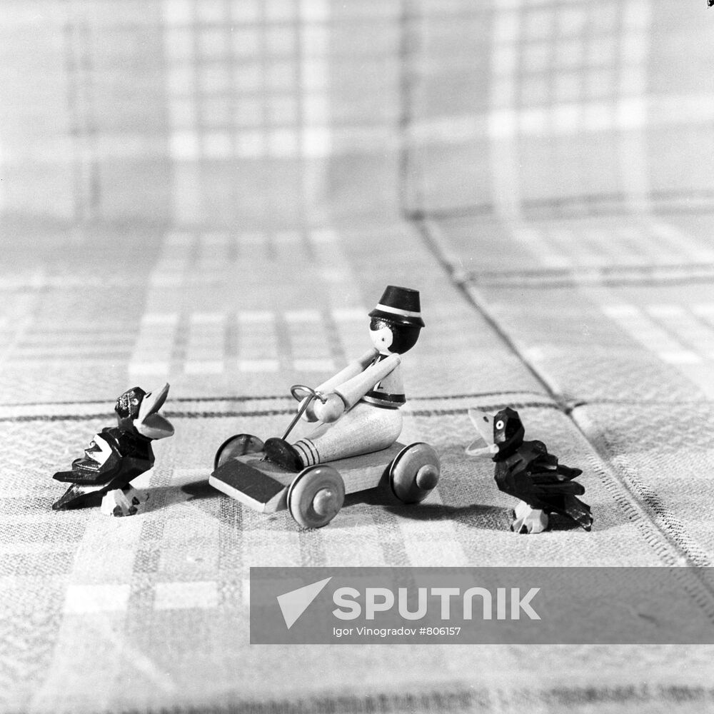 Soviet souvenir toys