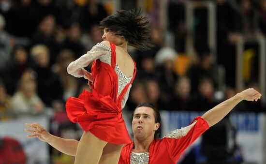 Yuko Kawaguti, Alexander Smirnov