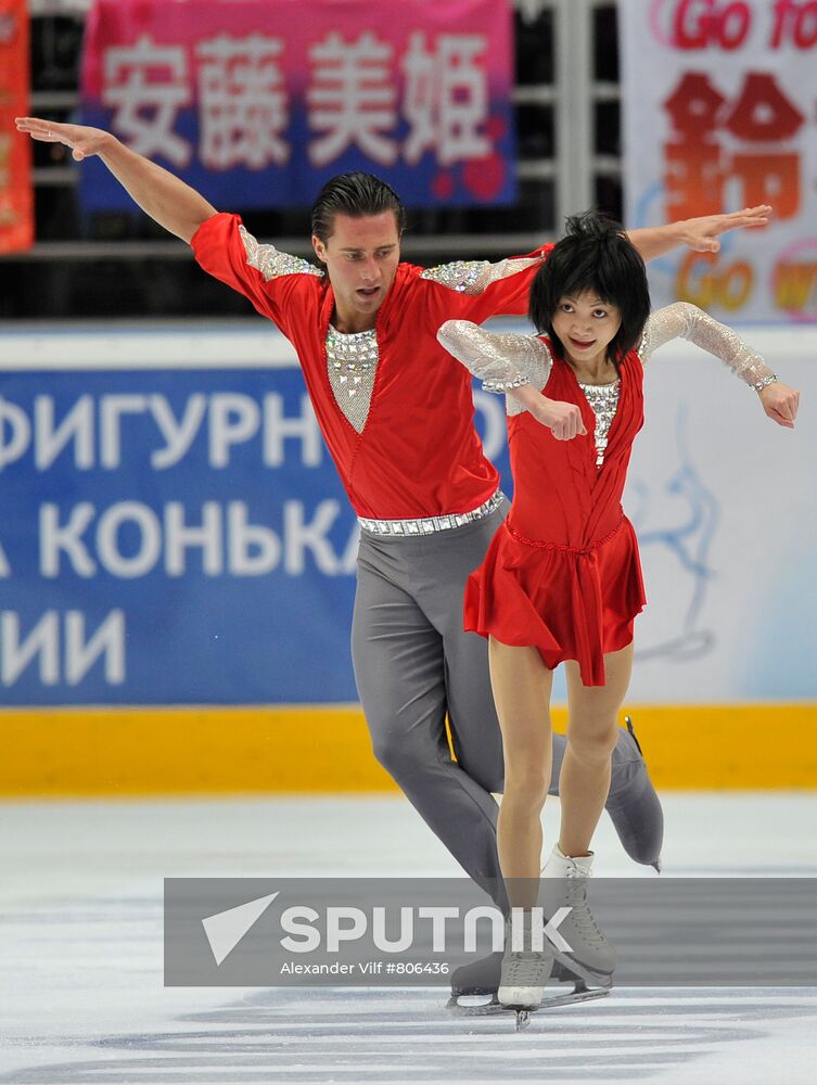 Yuko Kawaguti, Alexander Smirnov
