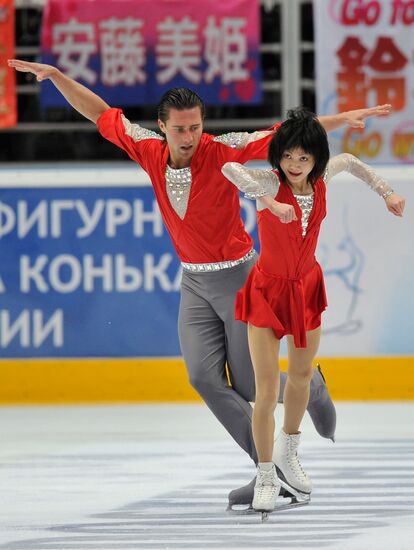 Yuko Kawaguti, Alexander Smirnov