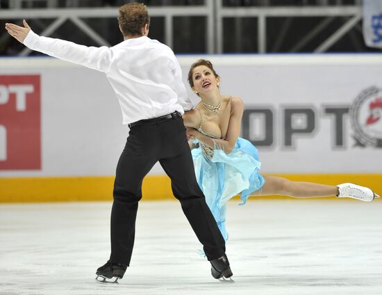 Nora Hoffmann, Maxim Zavozin