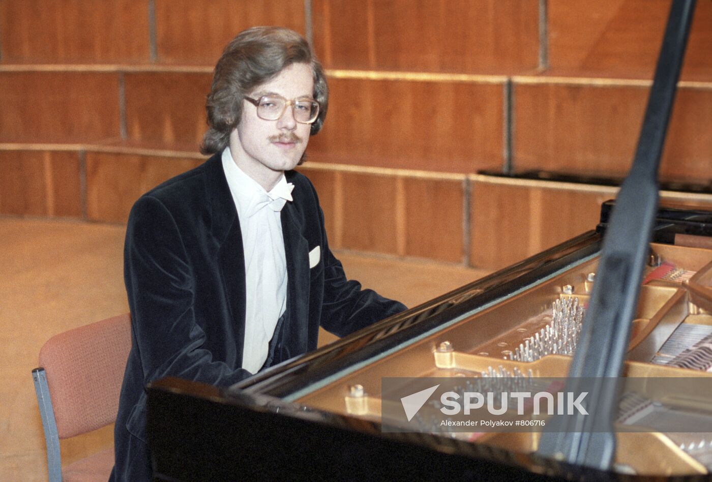 Pianist Stanislav Bunin