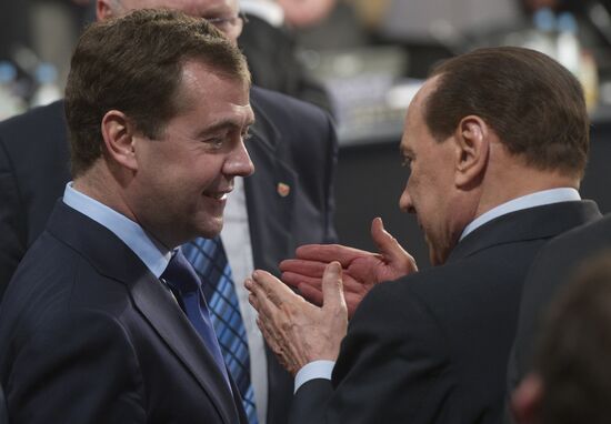 President Medvedev arrives in Lisbon for Russia-NATO summit