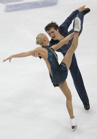 Figure skating. ISU Grand Prix. Pair skating