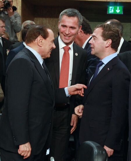 President Medvedev at Russia-NATO summit in Lisbon