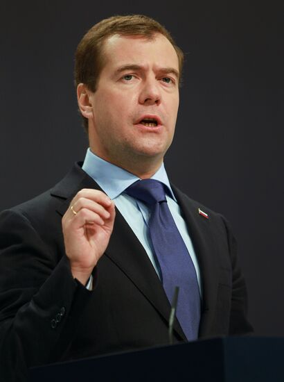 President Medvedev at Russia-NATO summit in Lisbon