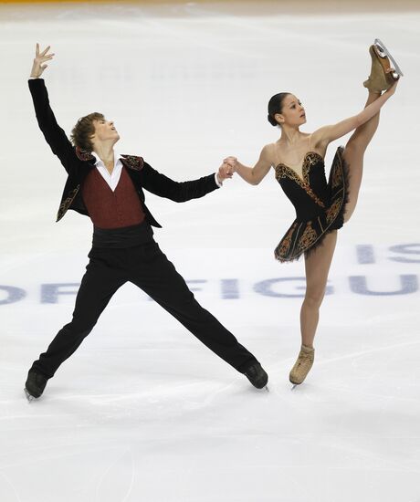 Yelena Ilinykh and Nikita Katsalapov