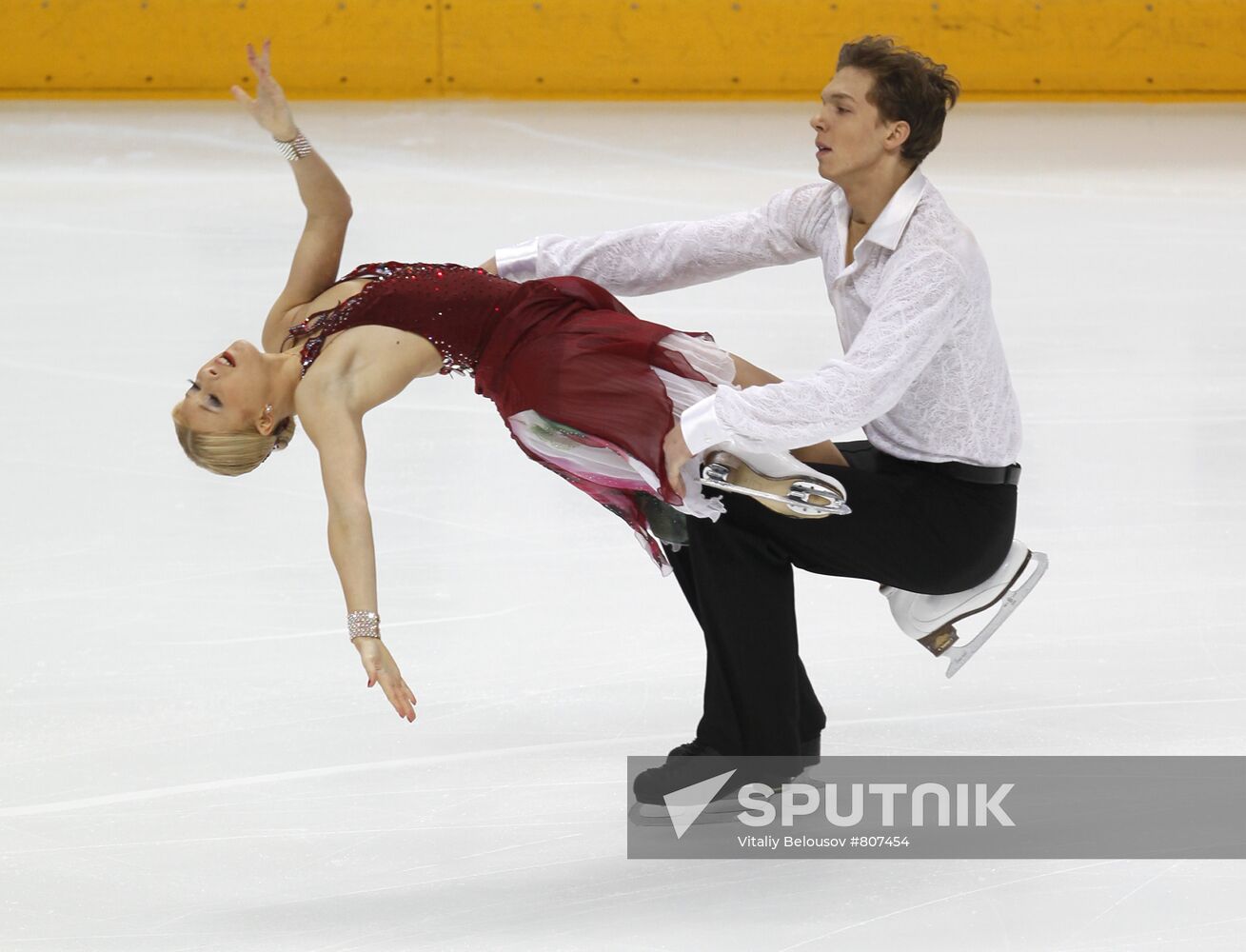 Yekaterina Bobrova and Dmitry Solovyov