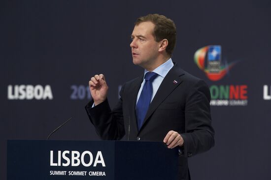 President Medvedev at Russia-NATO summit in Lisbon