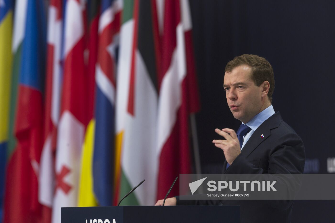 President Medvedev at Russia-NATO summit in Lisbon
