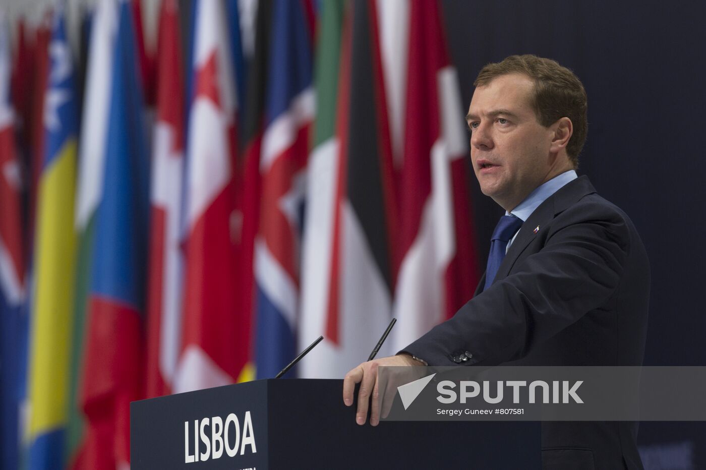 President Medvedev at Russia-NATO summit in Lisbon