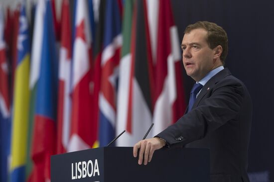 President Medvedev at Russia-NATO summit in Lisbon