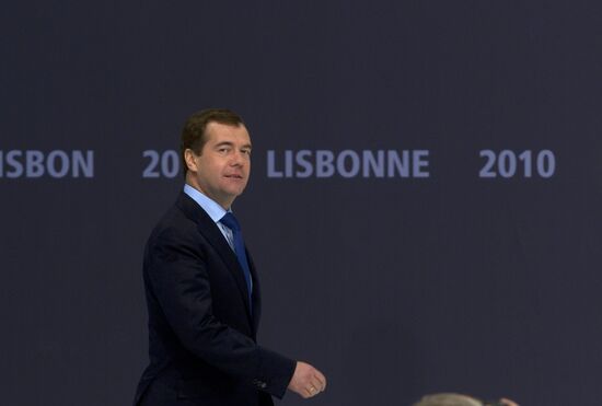President Medvedev at Russia-NATO summit in Lisbon