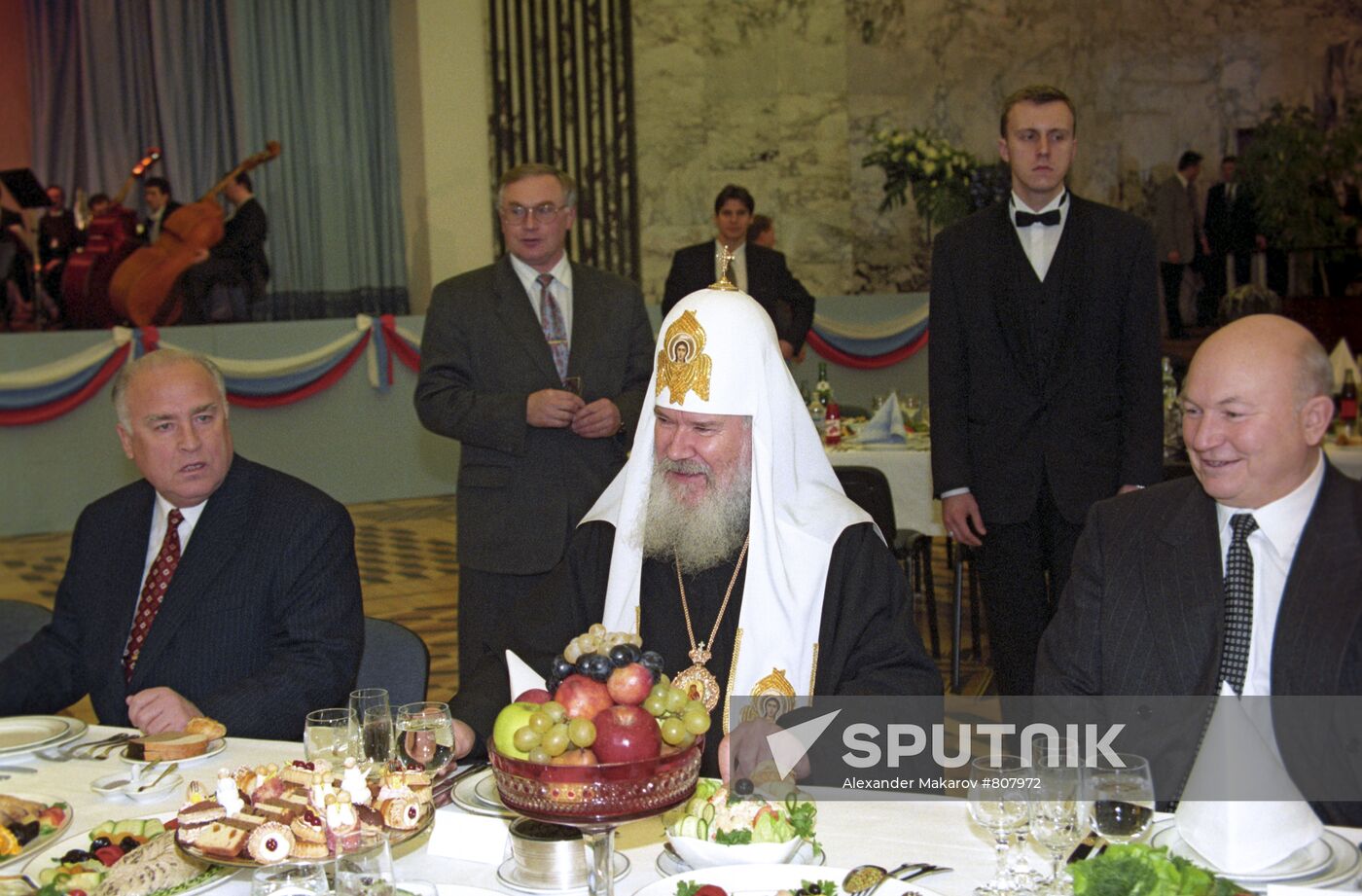 Viktor Chernomyrdin, Alexy II, and Yuri Luzhkov