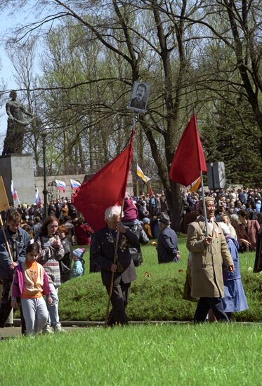 At Piskarevskoye Memorial Cemetery on Victory Day