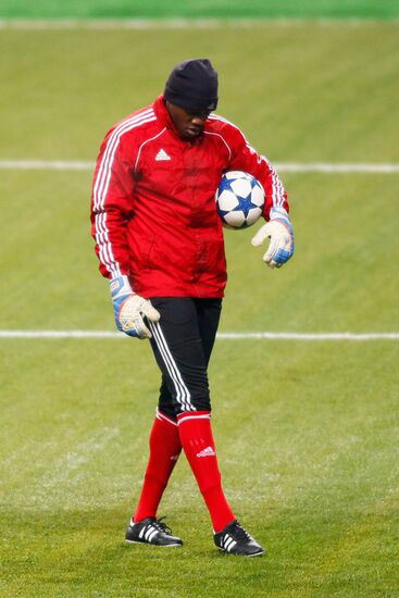 Steve Mandana