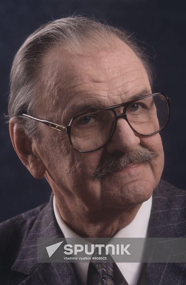 Yury Yakovlev