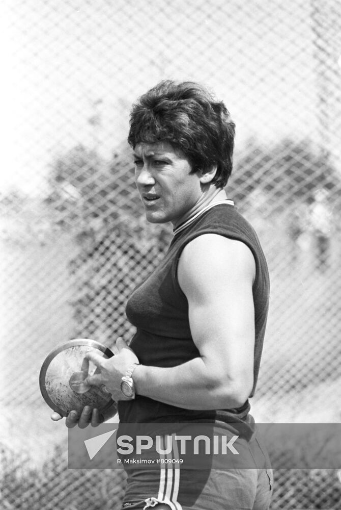 Soviet track and field athlete Faina Veleva-Melnik