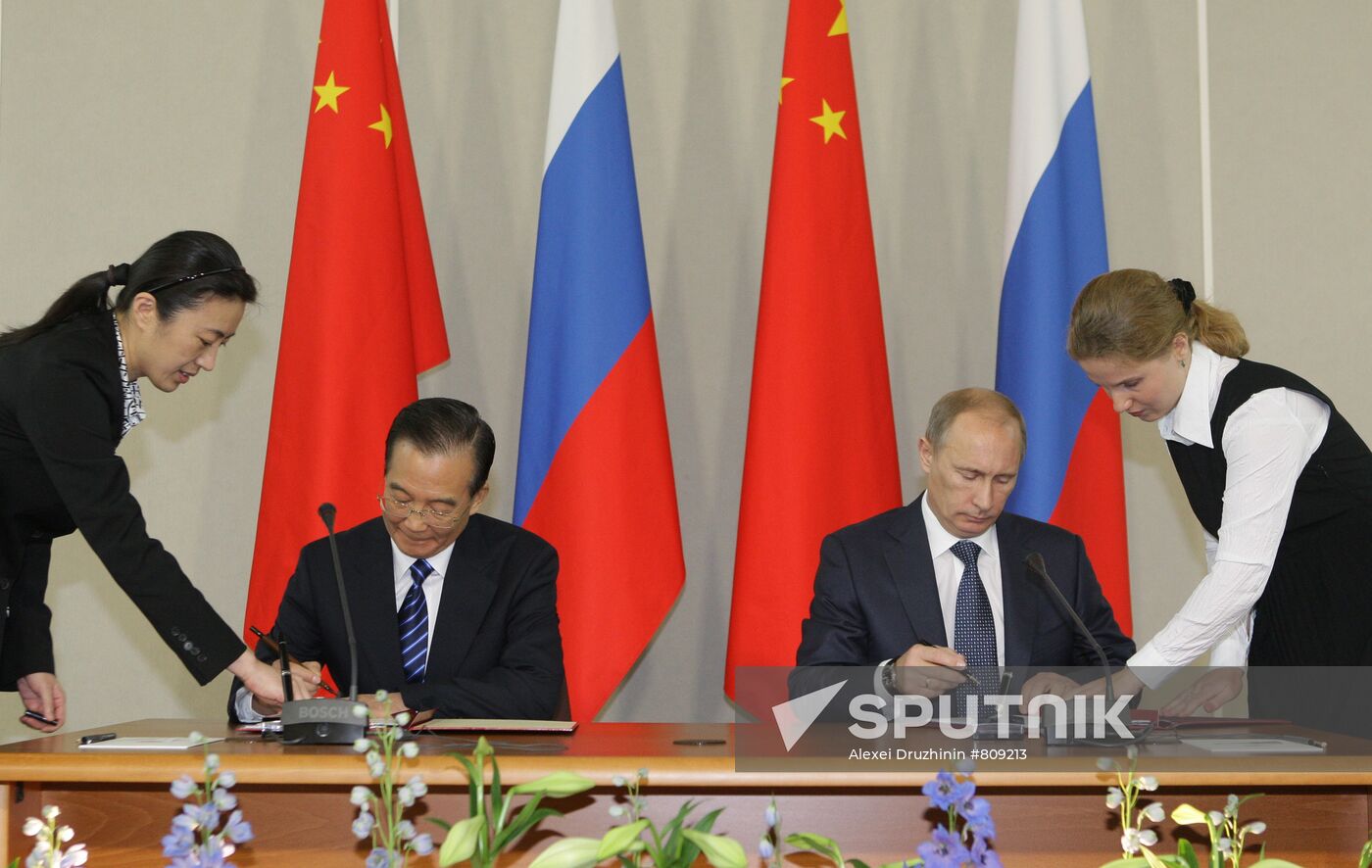 Vladimir Putin visits North-western Federal District