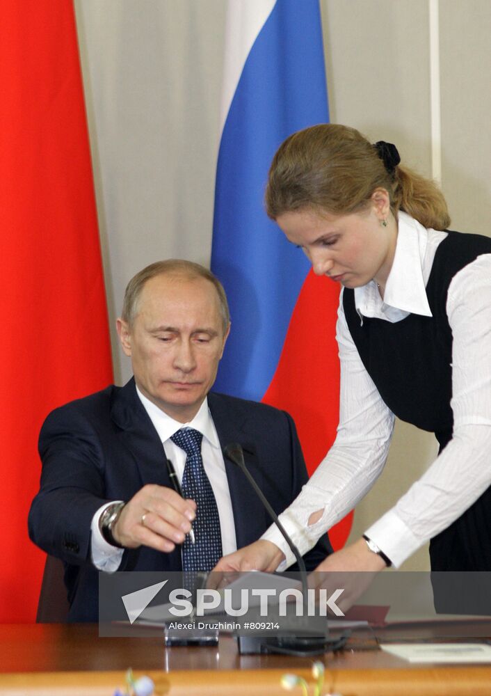 Vladimir Putin visits North-western Federal District