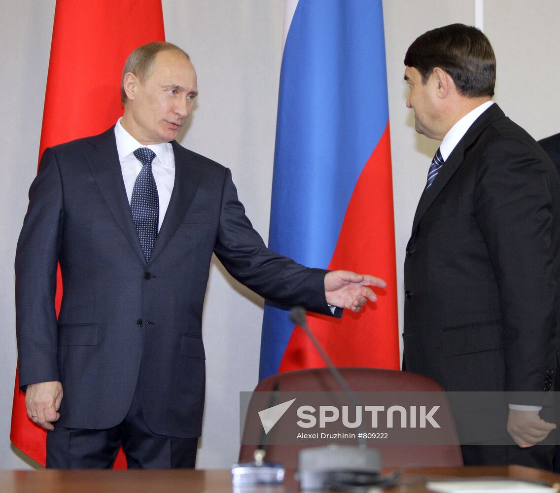 Vladimir Putin visits North Western Federal District
