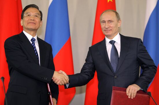 Vladimir Putin visits North Western Federal District