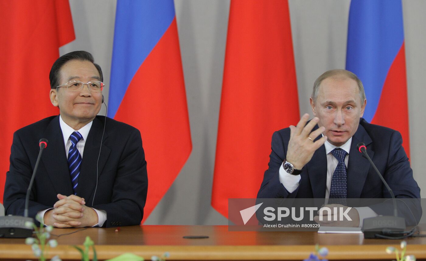 Vladimir Putin visits North-western Federal District