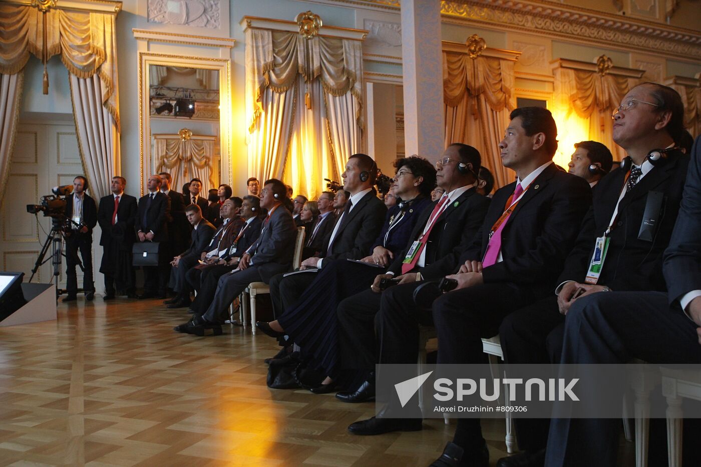 Vladimir Putin visits North Western Federal District