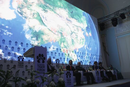 Vladimir Putin visits North-Western Federal District