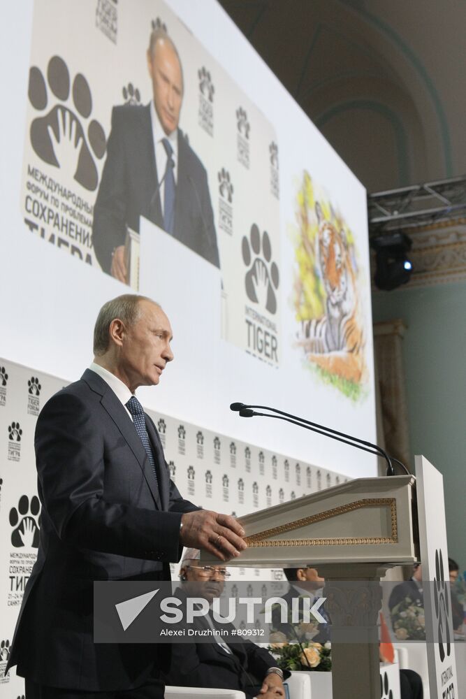 Vladimir Putin visits North-Western Federal District