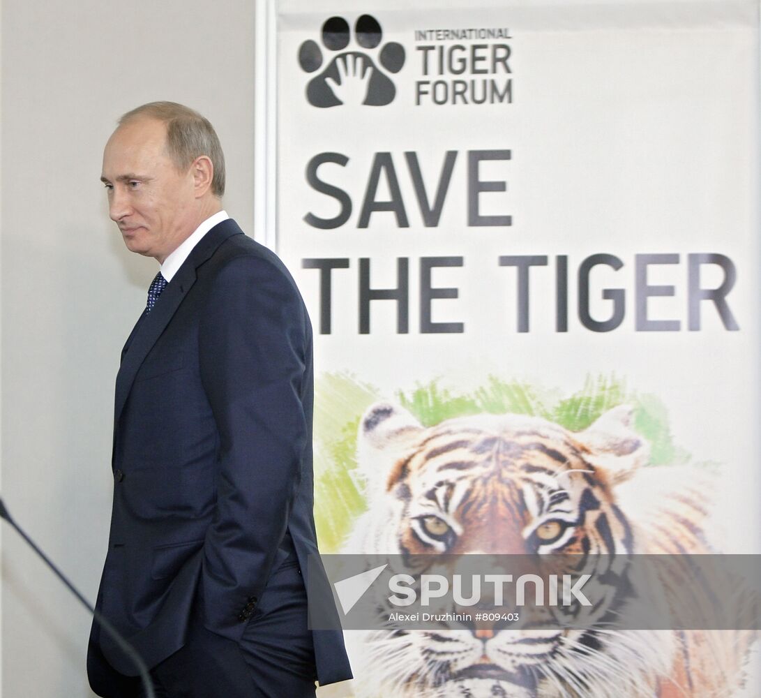 Vladimir Putin visits North Western Federal District