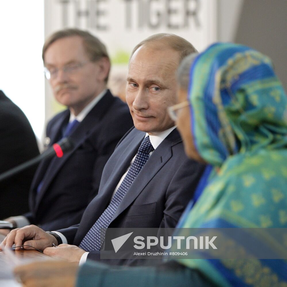 Vladimir Putin visits North Western Federal District