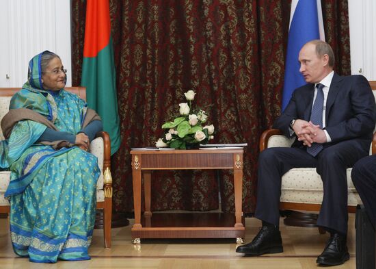 Vladimir Putin meets with Hasina Wazed