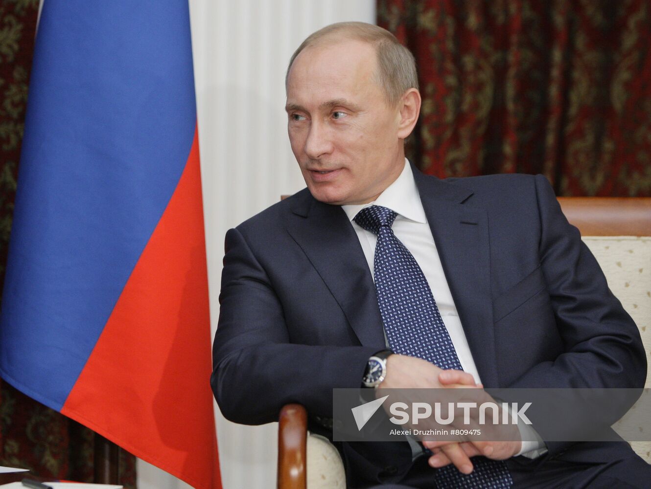 Vladimir Putin meets with Hasina Wazed
