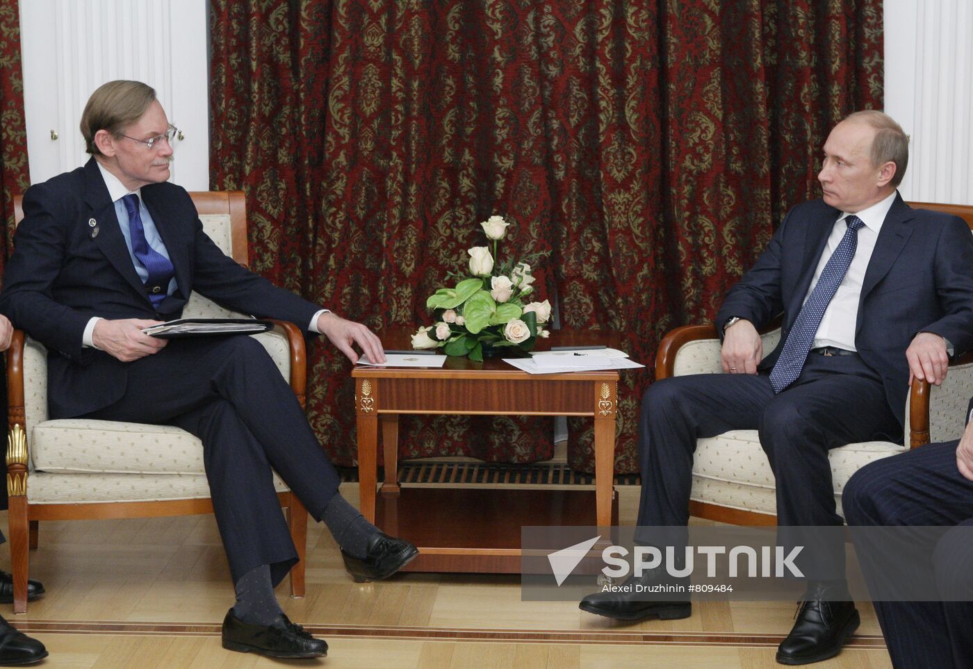 Vladimir Putin meets with Robert Zoellick