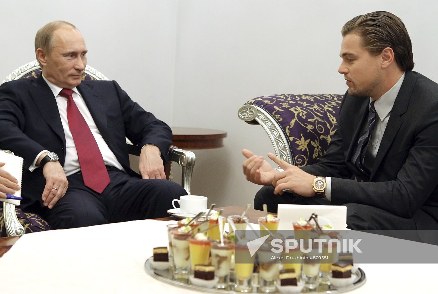 Vladimir Putin meets with Leonardo DiCaprio in St.Petersburg