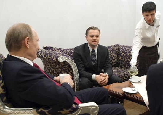 Vladimir Putin meets with Leonardo DiCaprio in St.Petersburg