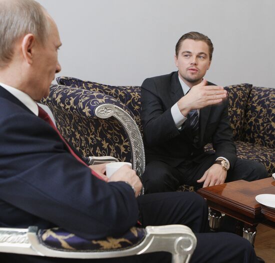 Vladimir Putin meets with Leonardo DiCaprio in St.Petersburg