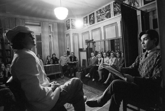 Artists of Theatre Studio "Harmony" rehearsing